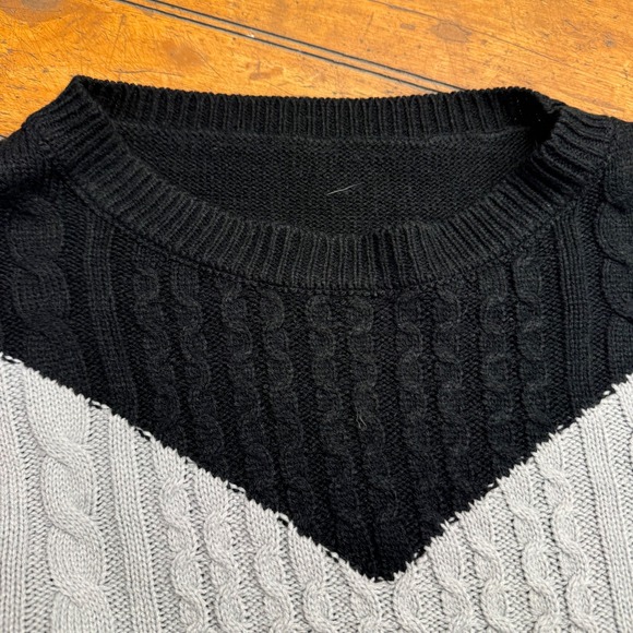 Womens Black White Chevron Cable‎ Knit Sweater Long Sleeve Pullover Size L - Picture 2 of 4